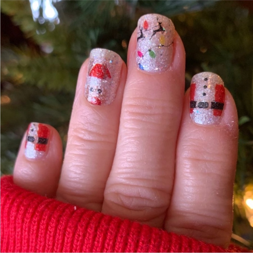 *Retired* Color Street: Reindeer Games (Petite) | Christmas Holiday Winter Santa - Picture 2 of 9